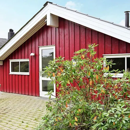 Casa de Férias Three-bedroom Holiday In Bjert 3 *
