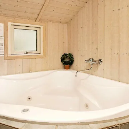Three-bedroom Holiday In Bjert 3 Casa de Férias *